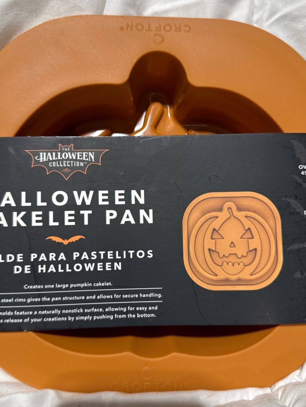 NEW Crofton Large Halloween Pumpkin Cake Pan – 3D Silicone Jack-O'-Lantern Mold